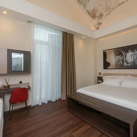 Hotel Vittoria 4*