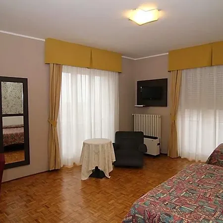 Vittoria Hotel 4*